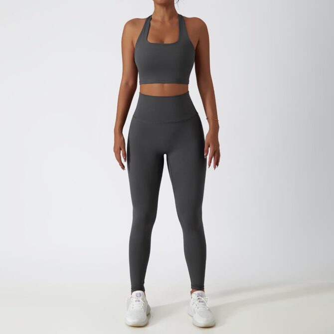 3-Piece Seamless Moisture-Wicking Workout Set for Women - Gym, Fitness, Running, Yoga Sportswear - Image 2